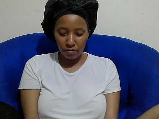 Chocodollie live cam on BongaCams