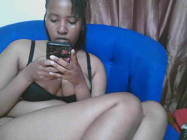 Chocodollie webcam