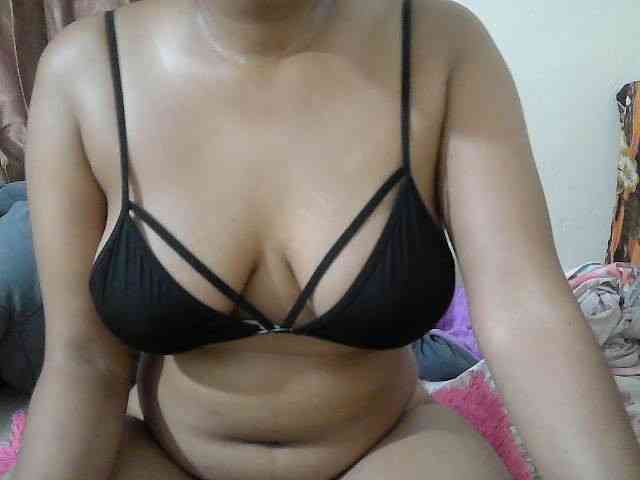 Chocodollie webcam