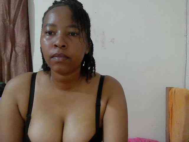 Chocodollie webcam