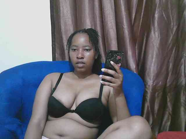 Chocodollie webcam