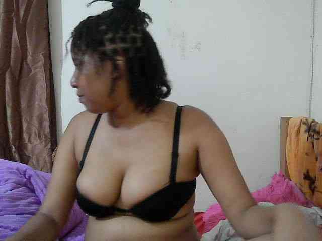 Chocodollie webcam