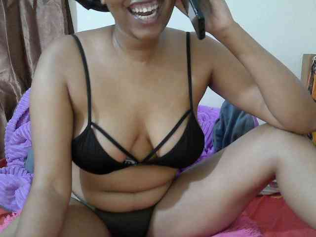 Chocodollie webcam