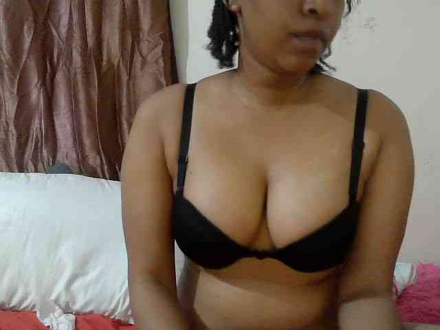 Chocodollie webcam