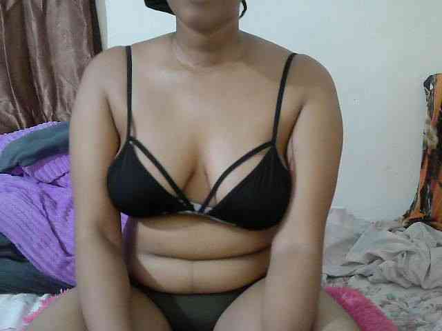 Chocodollie webcam