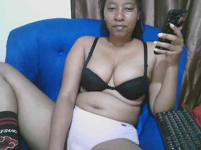 Chocodollie webcam