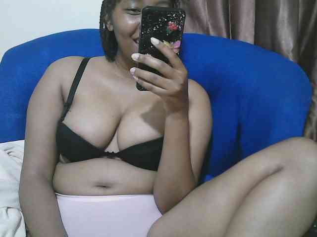 Chocodollie webcam