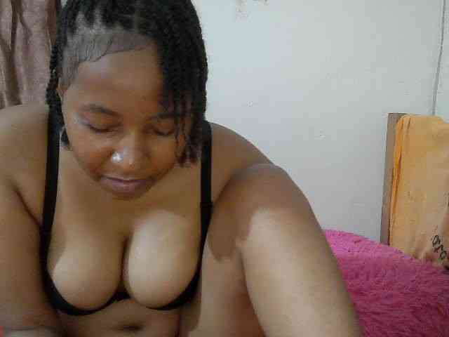 Chocodollie webcam