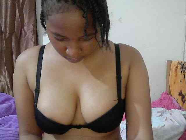 Chocodollie webcam