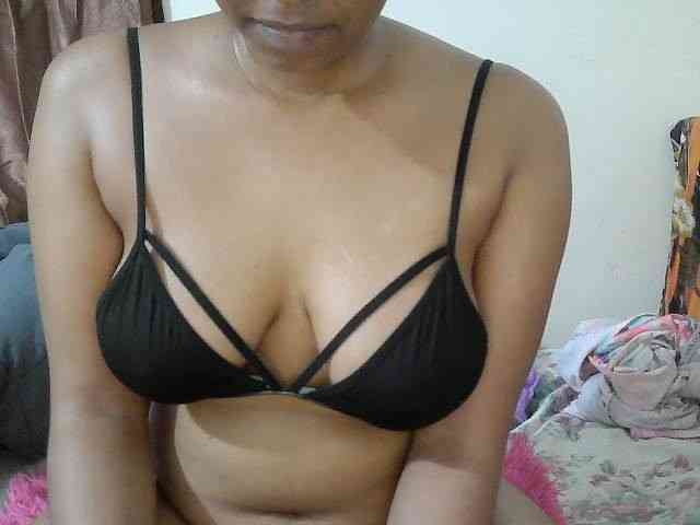 Chocodollie webcam