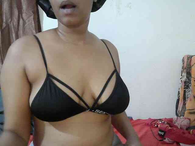 Chocodollie webcam