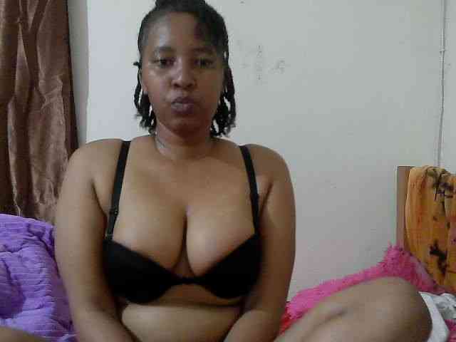 Chocodollie webcam