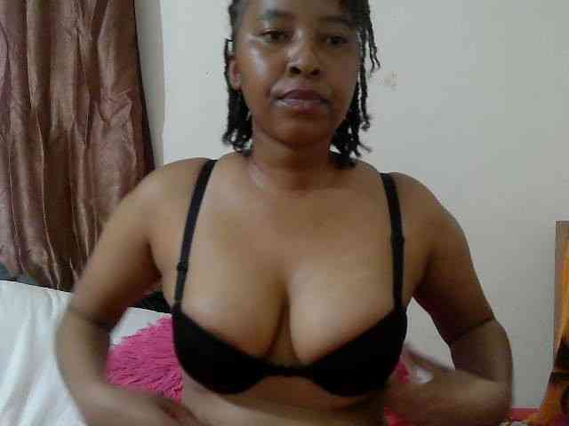 Chocodollie webcam