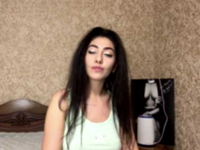 YanaLime live cam on BongaCams
