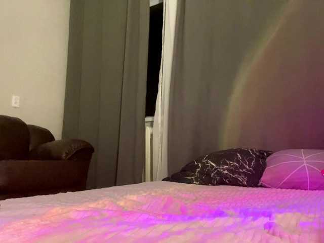 ZlataGuliver live cam on BongaCams