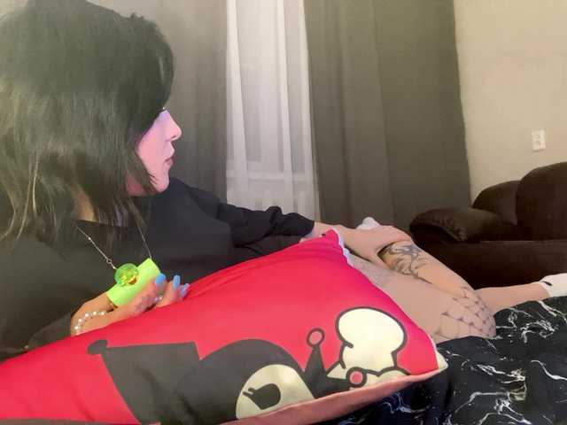 ZlataGuliver live cam on BongaCams
