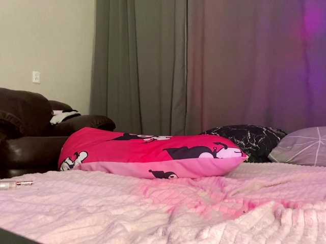 ZlataGuliver live cam on BongaCams