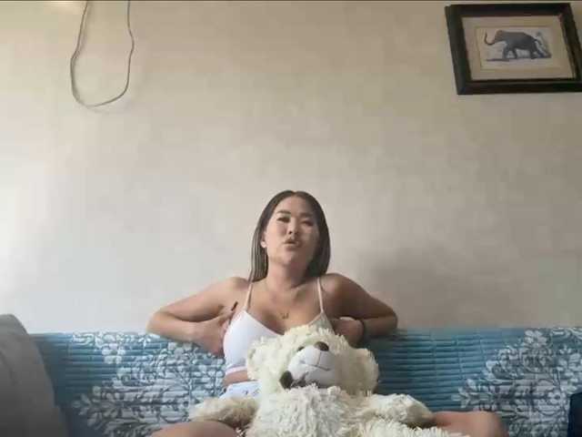 SonyaGuliver live cam on BongaCams