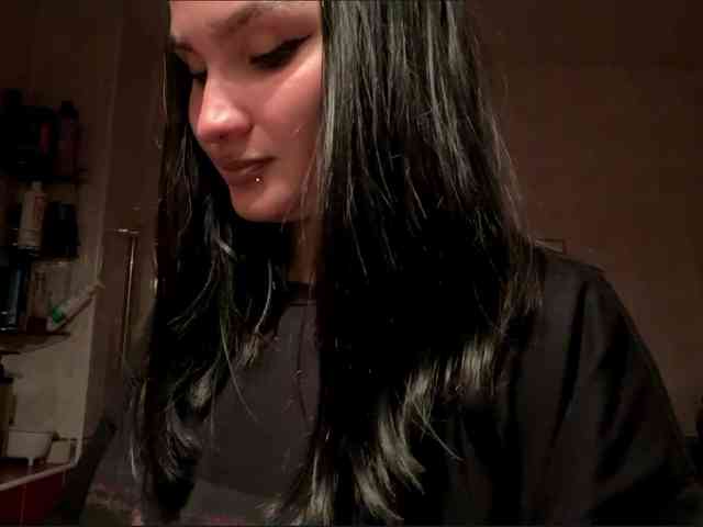 TanyaGuliver webcam