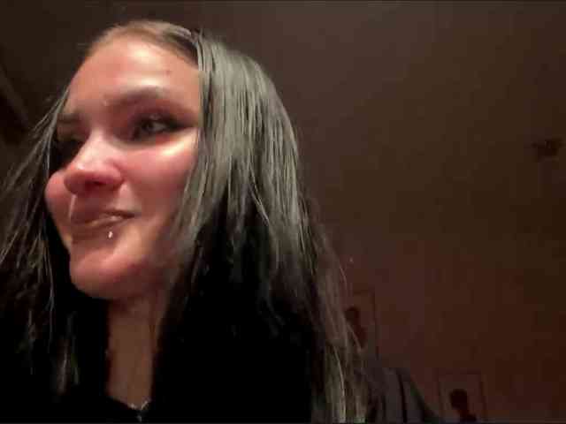 TanyaGuliver webcam
