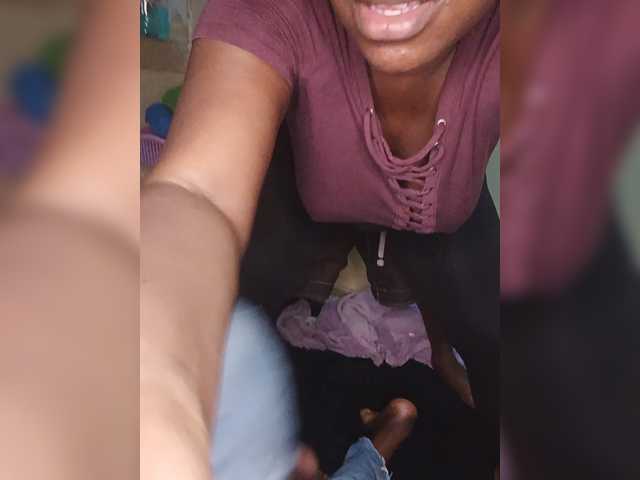 Sexxybaddie webcam