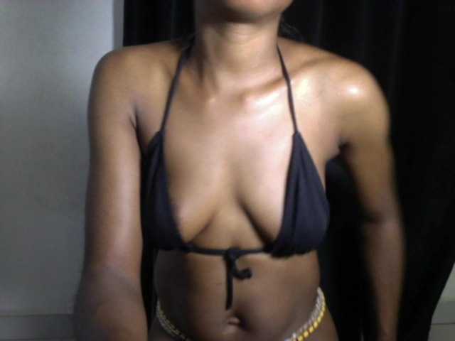 Lickmapussy live cam on BongaCams