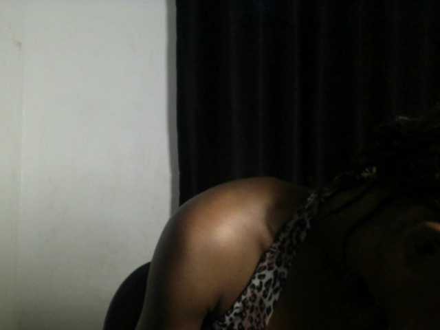 Lickmapussy live cam on BongaCams