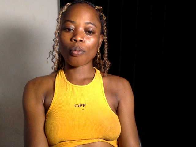Lickmapussy live cam on BongaCams