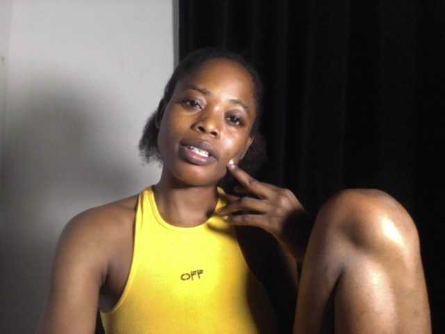 Lickmapussy live cam on BongaCams