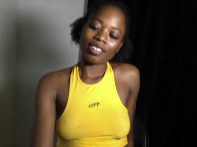 Lickmapussy live cam on BongaCams