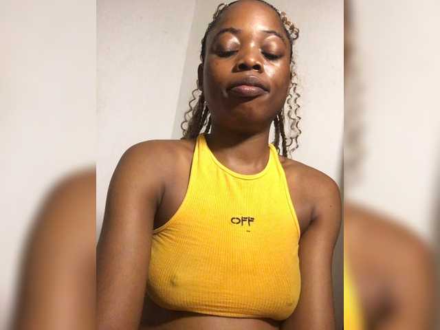 Lickmapussy live cam on BongaCams