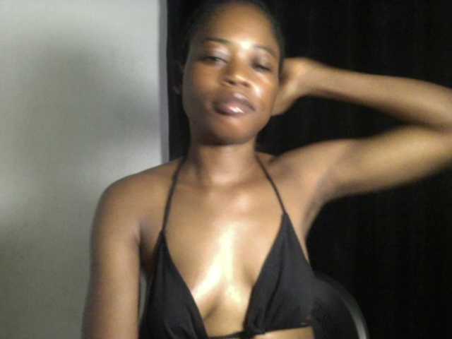 Lickmapussy live cam on BongaCams