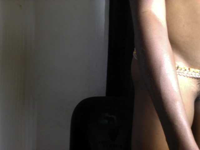 Lickmapussy live cam on BongaCams