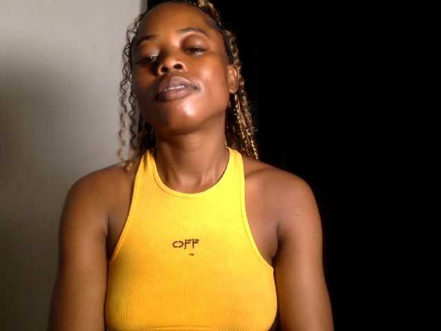 Lickmapussy live cam on BongaCams