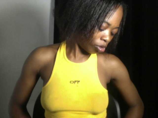 Lickmapussy live cam on BongaCams