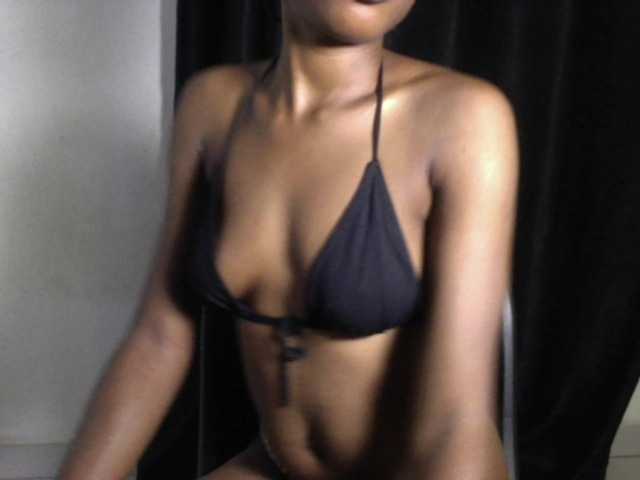 Lickmapussy live cam on BongaCams