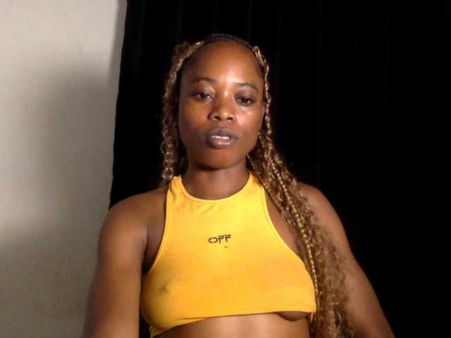 Lickmapussy live cam on BongaCams
