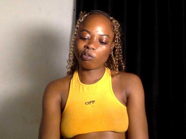 Lickmapussy live cam on BongaCams