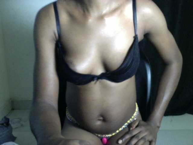 Lickmapussy live cam on BongaCams