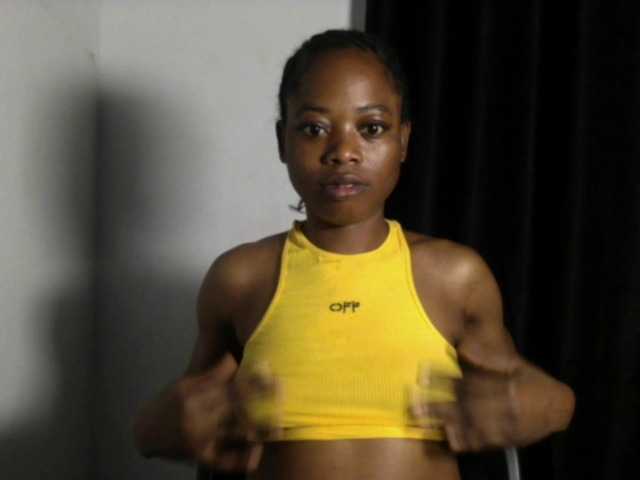 Lickmapussy live cam on BongaCams