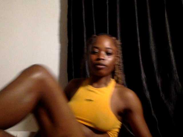 Lickmapussy live cam on BongaCams