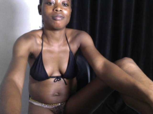 Lickmapussy live cam on BongaCams
