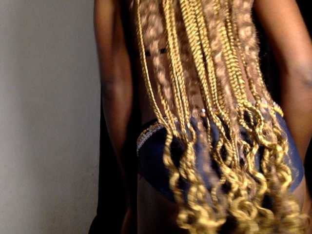 Lickmapussy live cam on BongaCams