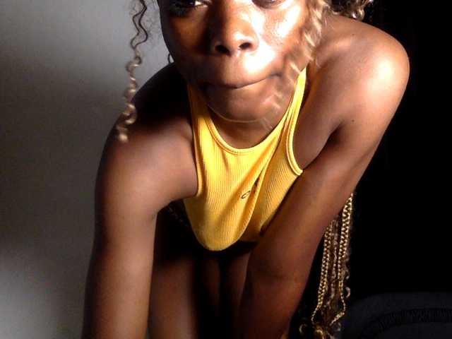 Lickmapussy live cam on BongaCams