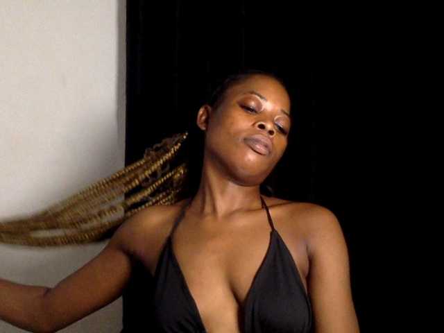 Lickmapussy live cam on BongaCams