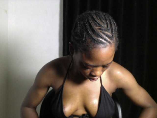 Lickmapussy live cam on BongaCams