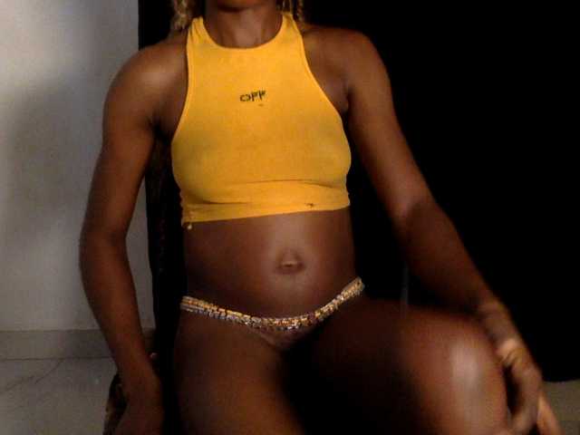 Lickmapussy live cam on BongaCams