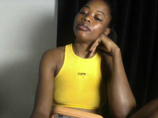 Lickmapussy live cam on BongaCams