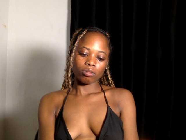 Lickmapussy live cam on BongaCams