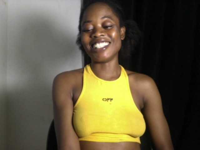 Lickmapussy live cam on BongaCams